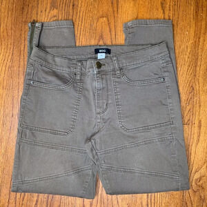 BDG JEANS SIZE 30